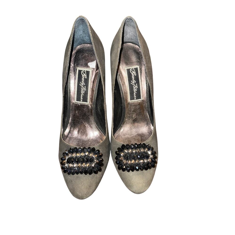 Women’s Beverly Feldman Gray Suede Embellished Holiday Pumps. Size 7